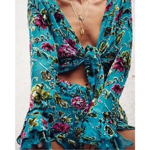 Rat & Boa front tie top